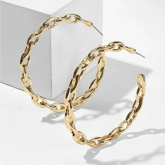 GOLD 3/$30 Chain Hoop Earrings - Picture 1 of 3